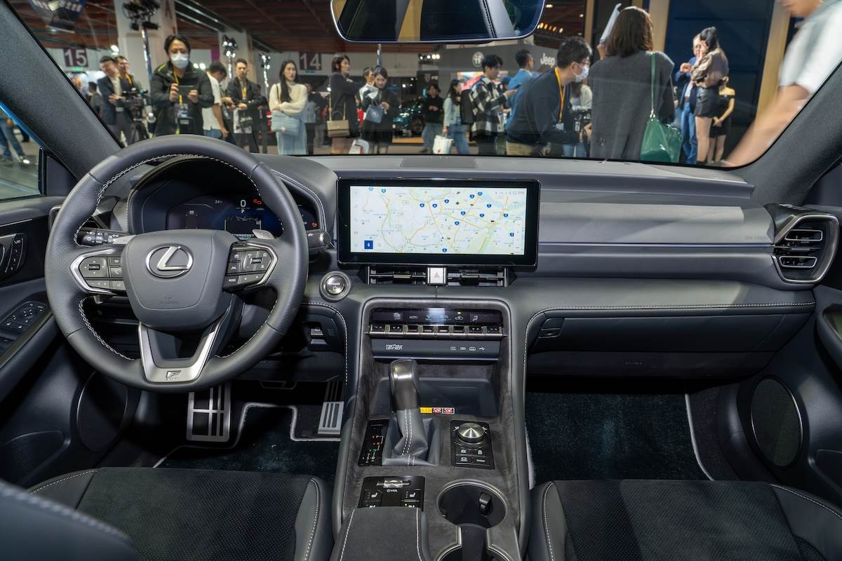 Lexus IS。（圖／林昱丞攝影）