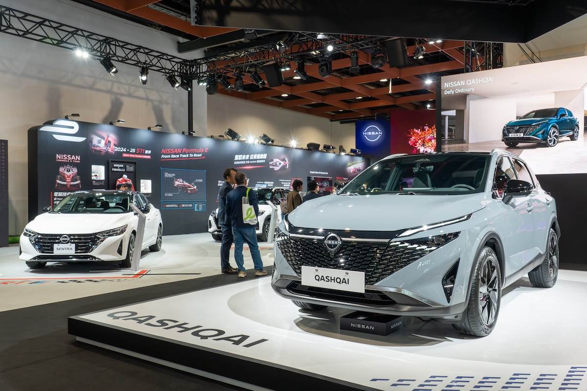 NISSAN QASHQAI（右）。（圖／林昱丞攝影）