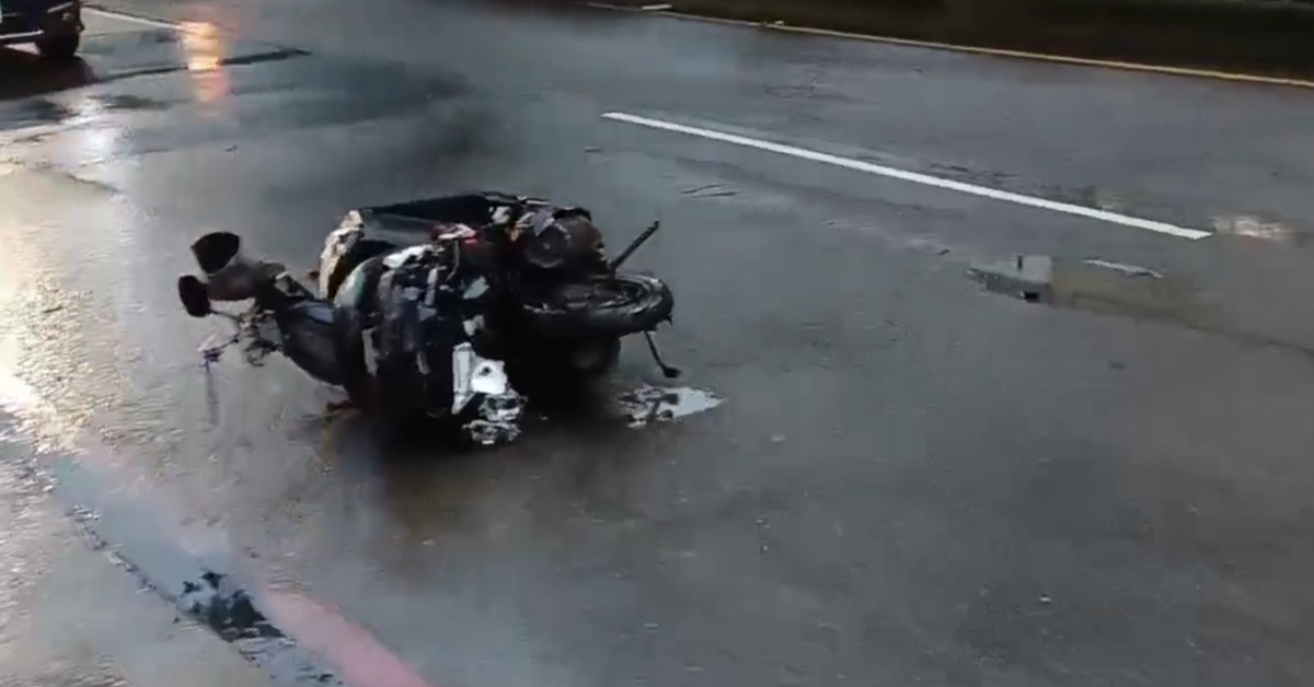 淡水清晨發生肇逃車禍。（圖／東森新聞）