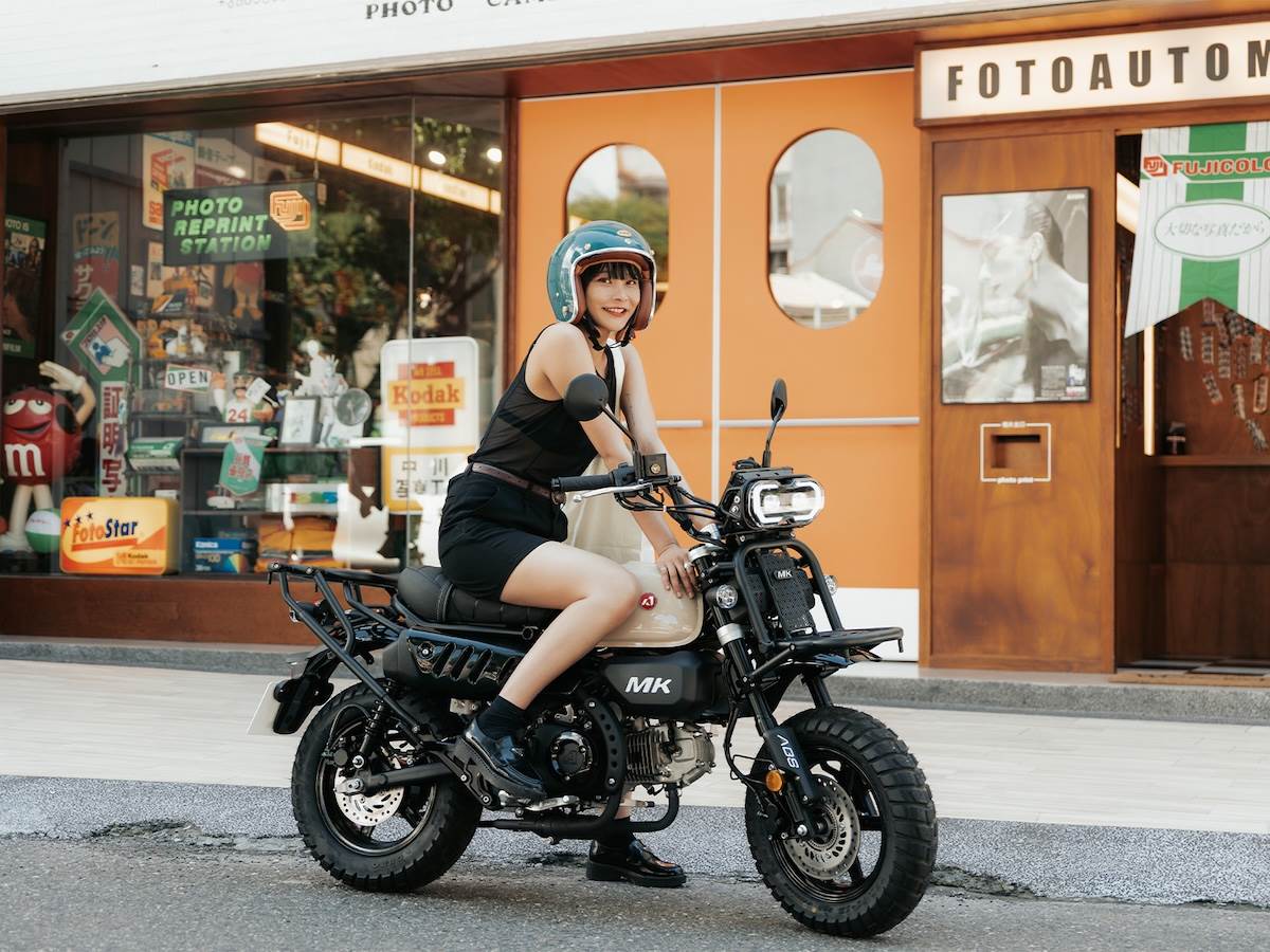 MK150採用輕巧車格設計，軸距僅1,142 mm，座高設定僅為750 mm，十分親民。（圖／宏佳騰提供）