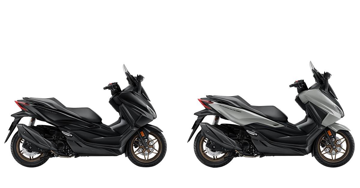 FORZA 350珍珠亮黑（左）與珍珠燻灰。（圖／Honda Taiwan提供）