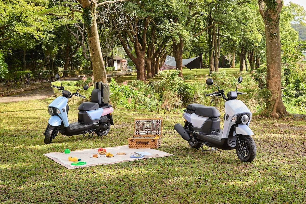 全新4MICA保留既有的撞色搭配風格。（圖／SYM提供）