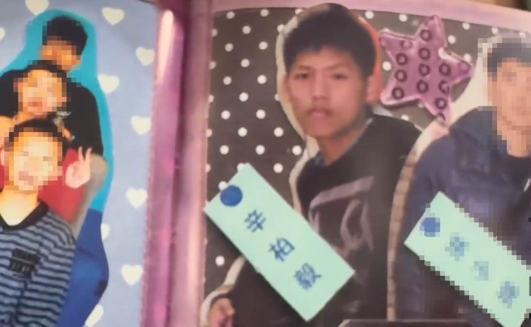 辛柏毅畢業紀念冊的照片也曝光了。（圖／國中導師提供）