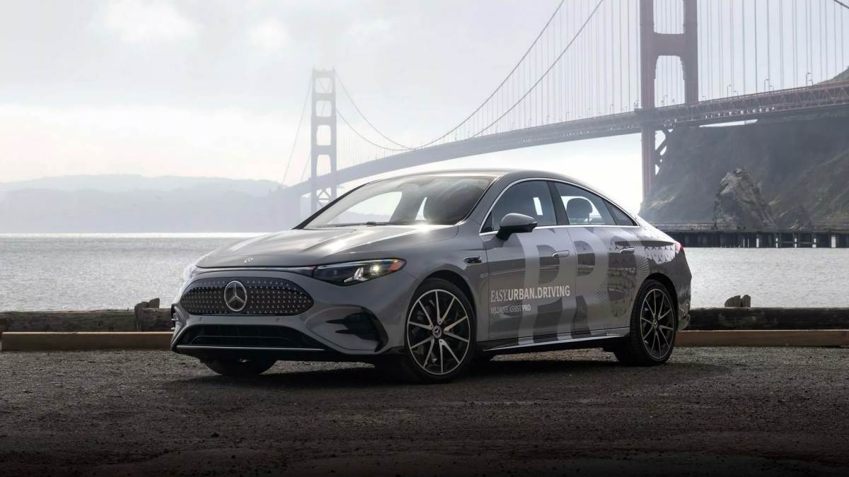 目前預計這套全新技術將率先在美國登場,挑戰特斯拉FSD技術。(圖/賓士提供)