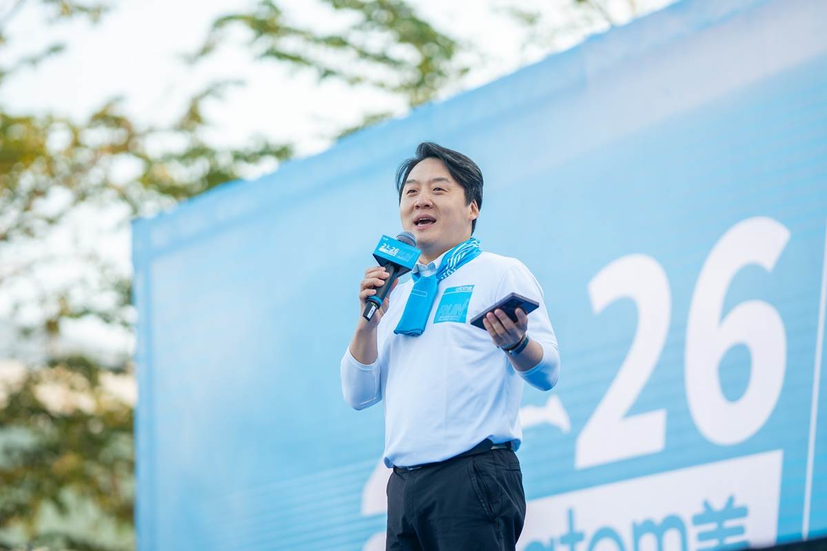 艾多美台灣區總經理崔倫赫致詞。（圖／艾多美提供） 