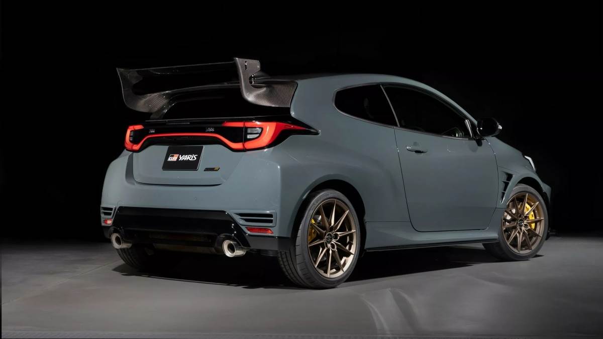 車輛使用大量的碳纖維材料,並且讓空氣力學表現更好。(圖/豐田提供)