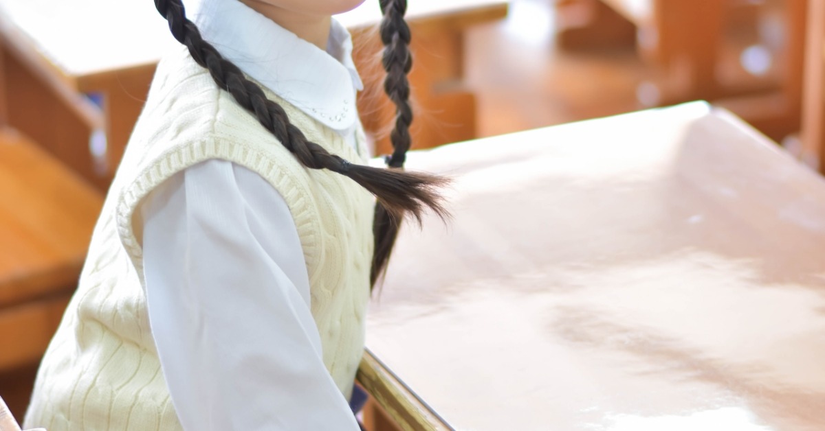 班導逼女學生校服脫到剩內衣！家長怒控 校方回應了