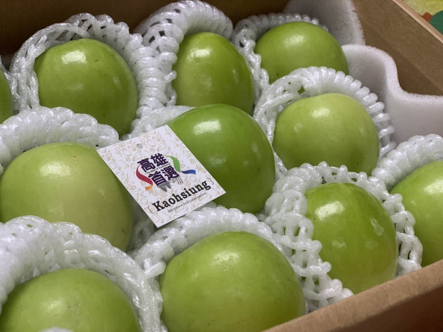 高市府農業局推出「高雄首選蜜棗禮盒」，5台斤特級果品即日起於電商平台開放預購。（圖／業者提供）