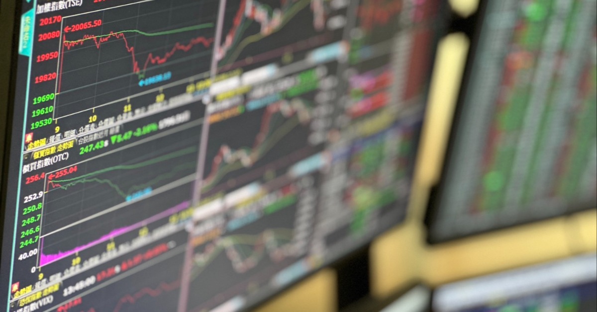 媽媽想賣股換0050 網友見「投報率654％」狂喊別動