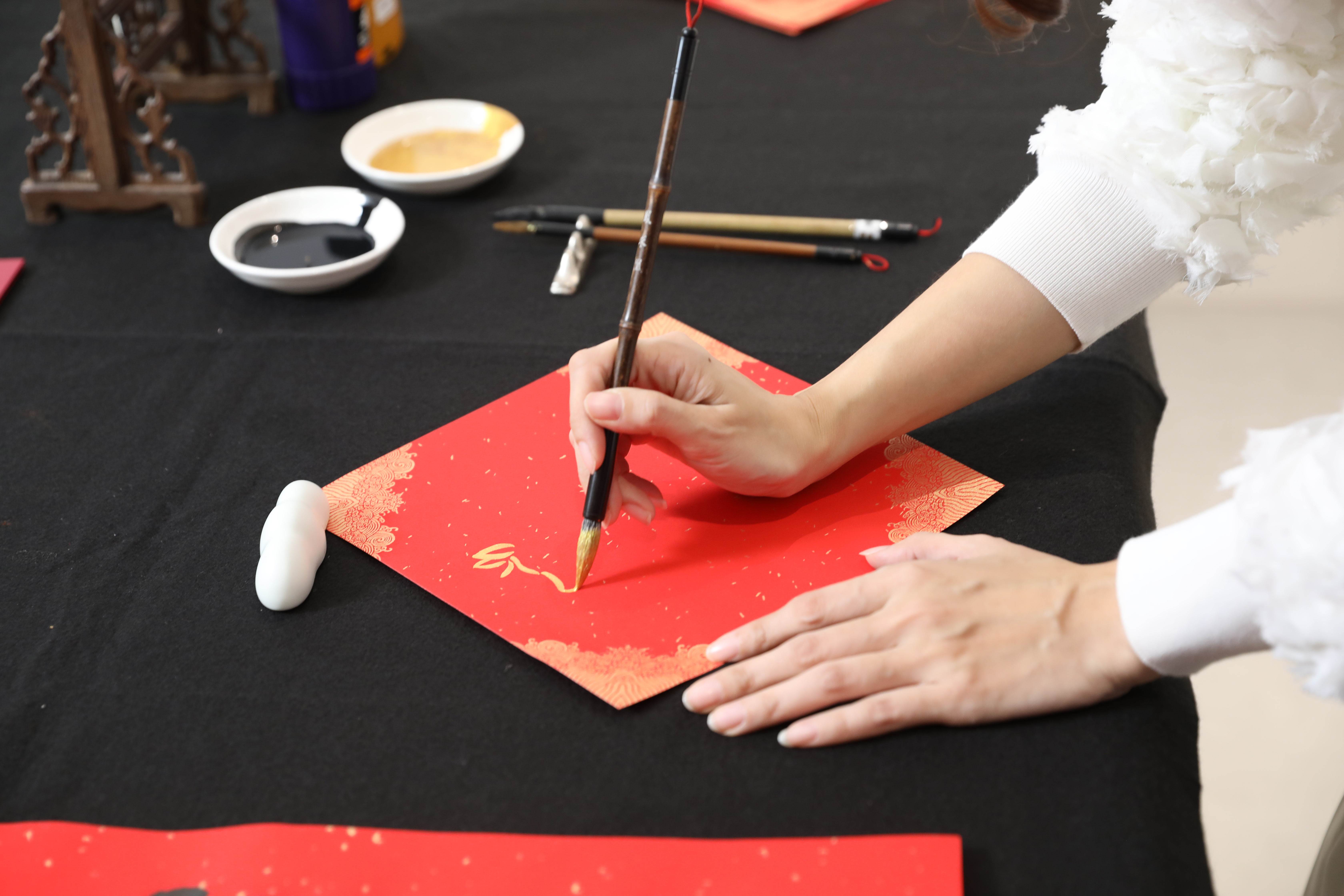 圖3【新普利】攜手新銳書法家楊修華老師親筆揮毫，筆筆蘊含對新年的祝福_0