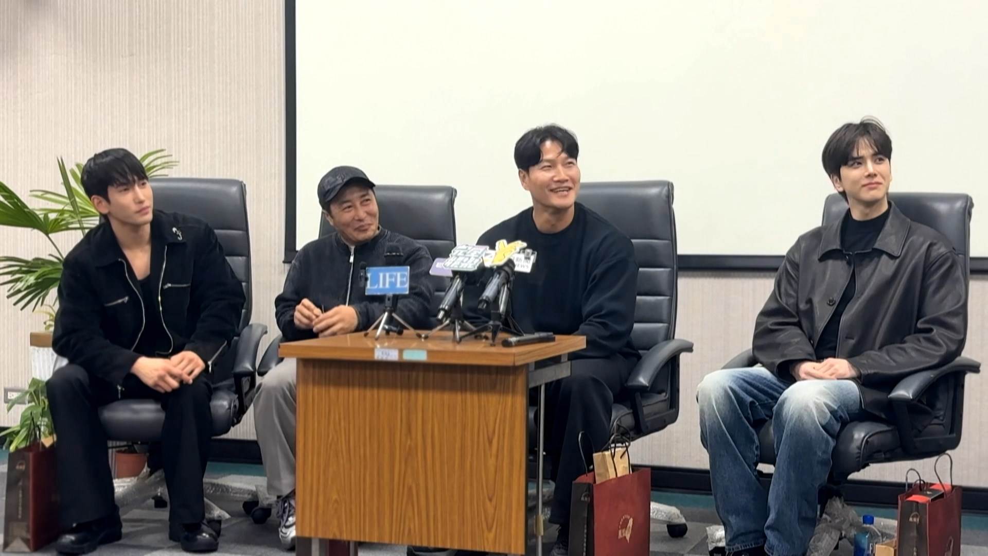 節目成員陣容多元，集結偶像、搞笑藝人與前特戰隊成員參與拍攝。（圖／東森新聞）