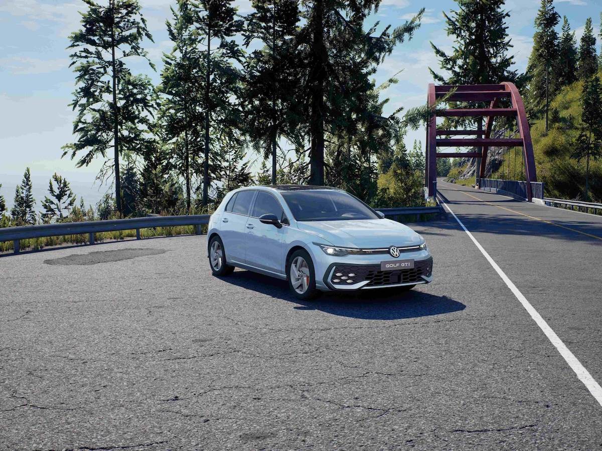 Black Style黑化風格套件包含黑化風格頭燈組、後視鏡、水箱護罩飾條，以及後窗與後檔隱私玻璃。（圖／台灣福斯汽車提供）