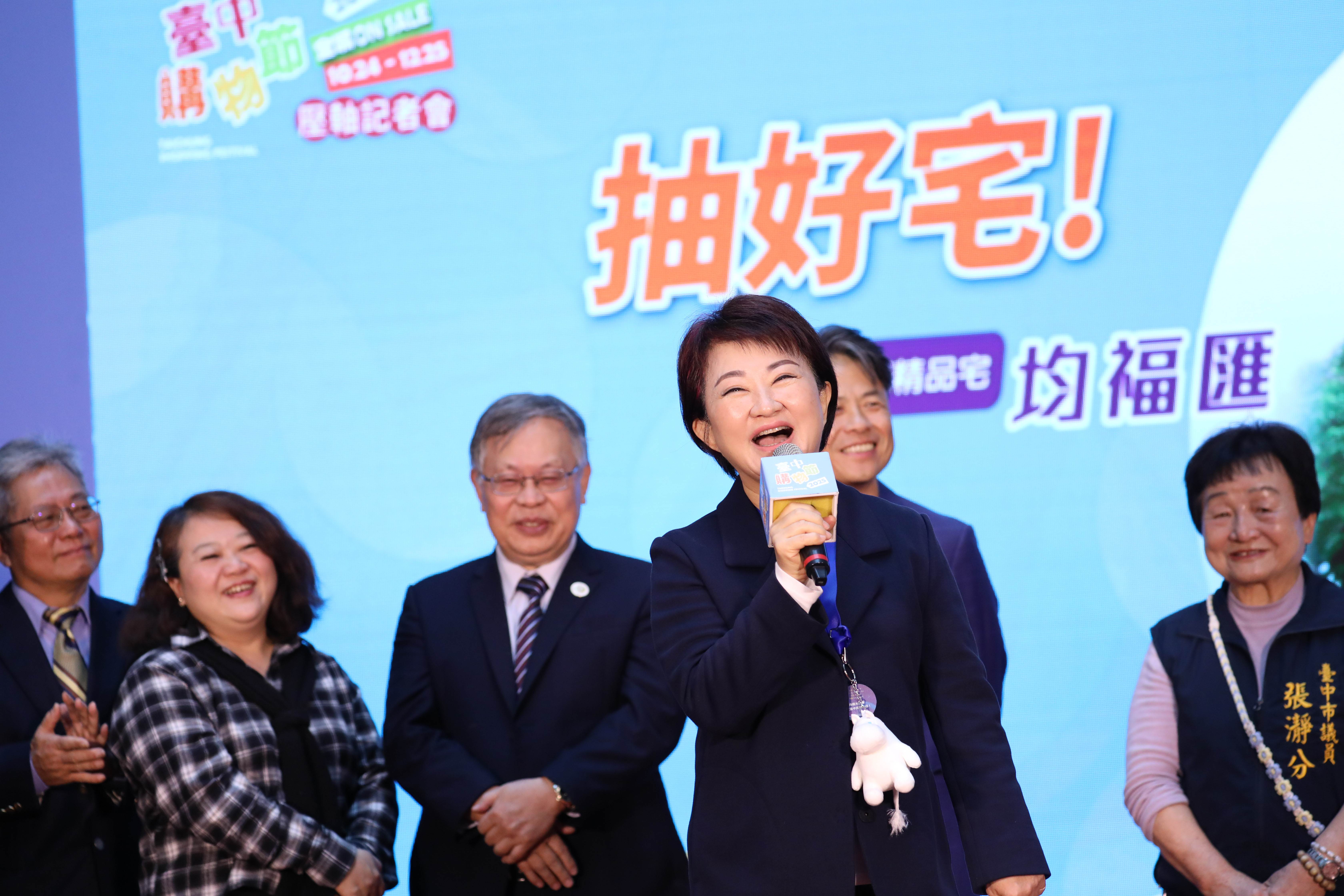 盧市長笑說-市長的電話-已成為全民最期待的來電