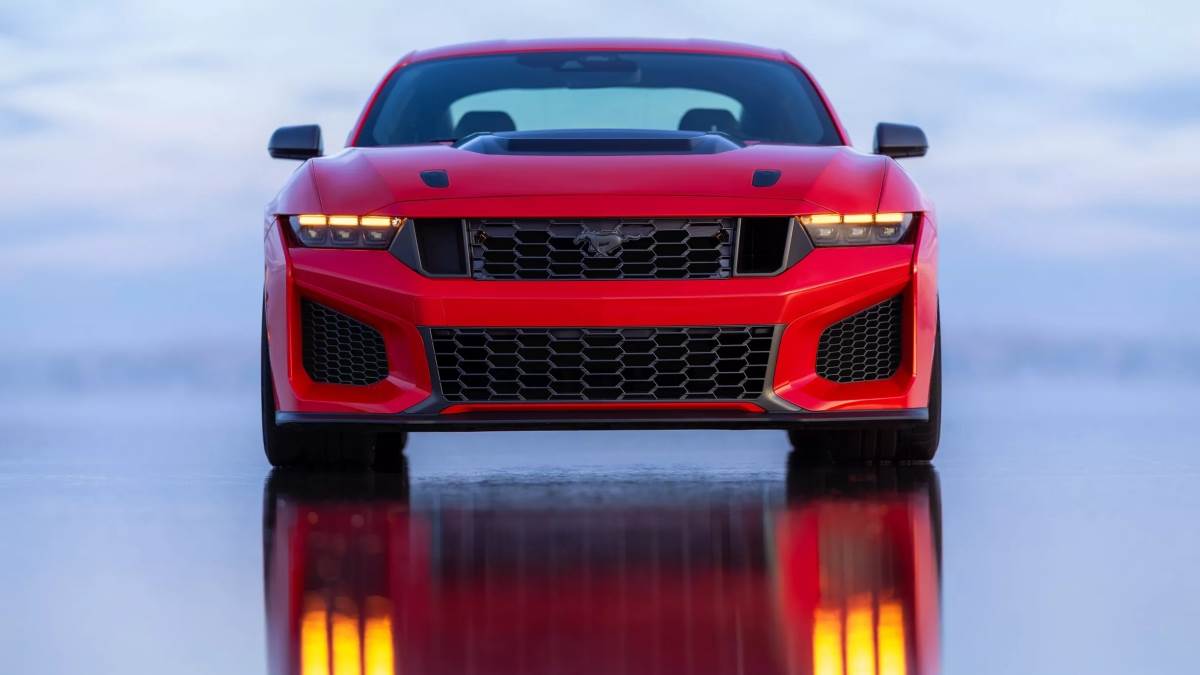 車輛搭載5.2升機械增壓引擎，其動力尚未正式公佈，但預計將會有760匹的水準。（圖／福特提供）