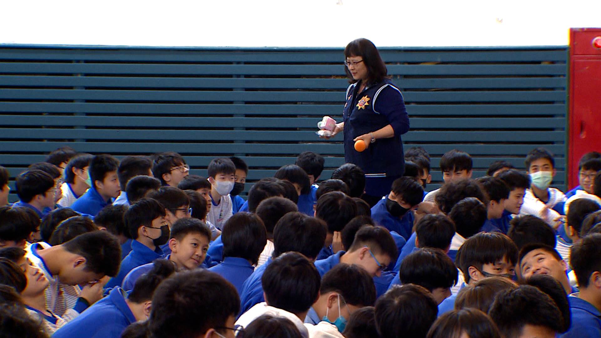 序列 18.00_02_03_01.Still008