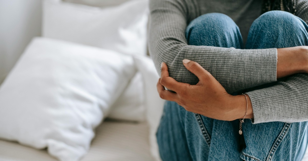 長期分居！他回家見妻躺床上 竟獸性大發性侵得逞