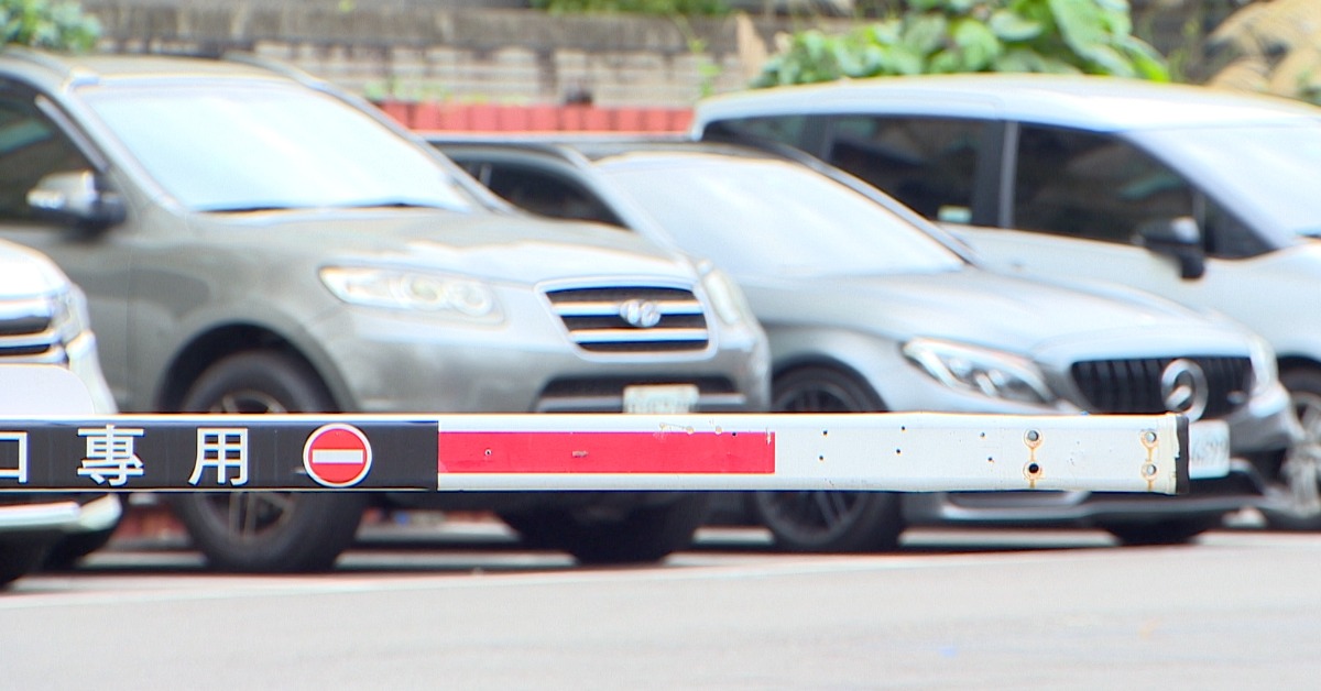 獨家／好吵！保管場「汽車警鈴」深夜狂響 頻驚醒鄰居