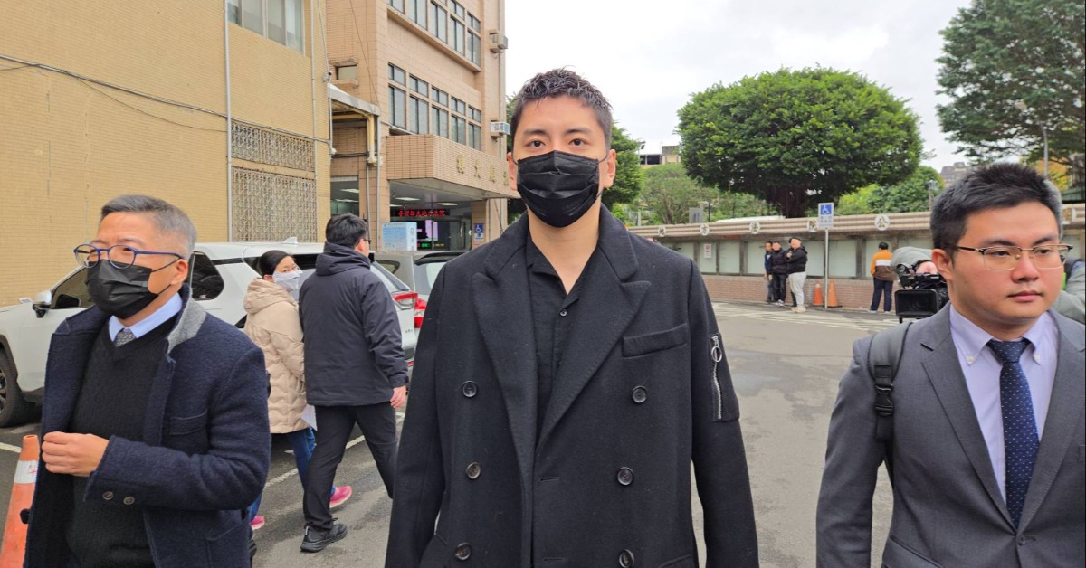 法官問職業！王大陸妙答「當兵阿」 個資法判決日期曝光