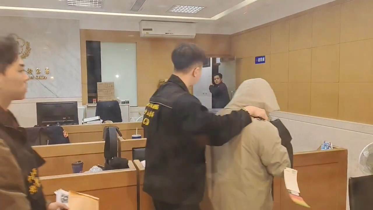 40df52b4-ef7e-44f5-ab75-9007927dc314(1).mp4_snapshot_00.29.509