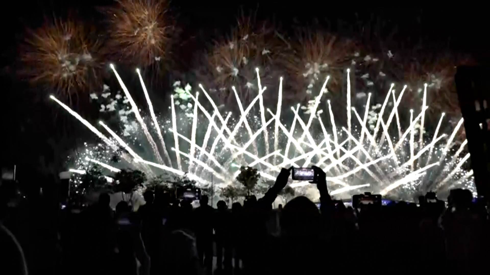 序列 18.00_00_33_07.Still010