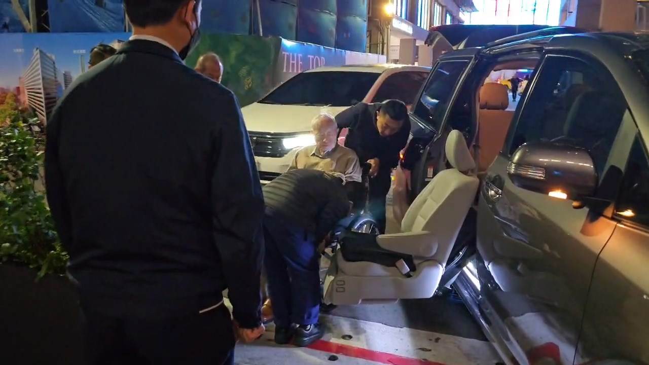 1936b860-65c7-4c6a-a3fd-0de7ceae0b90.mp4_snapshot_00.01