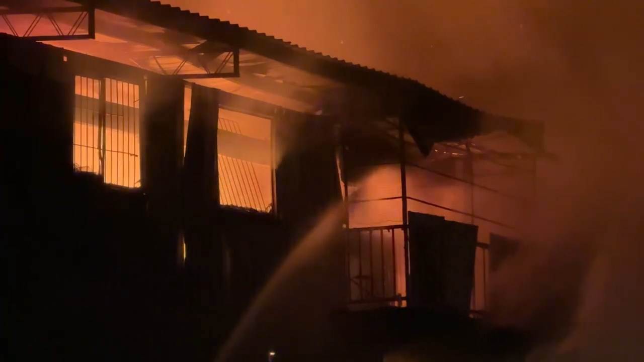 791512073.787952.mp4_snapshot_00.02.385