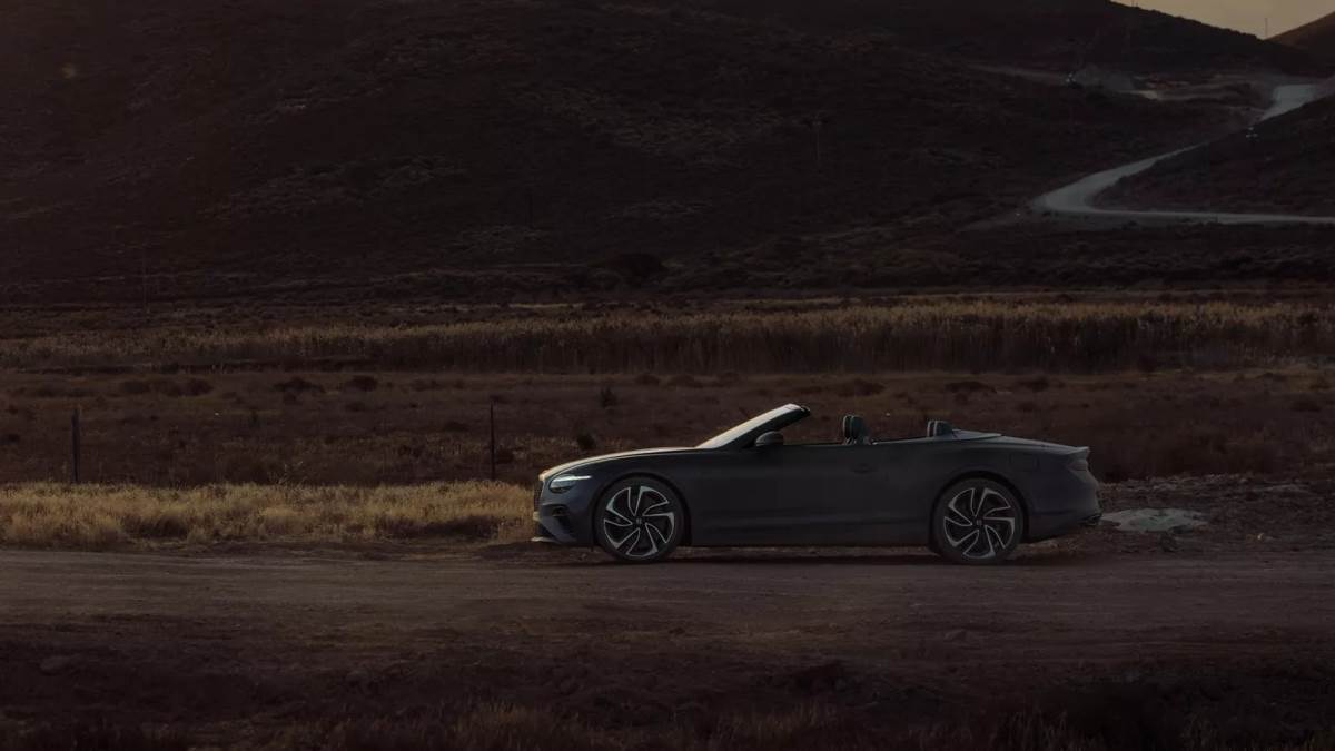 Continental GT S將插入Azure與Speed車型之間，671匹動力與兼具純電行駛的混合動力設計，使其成為更適合日常與性能兼備的選擇。（圖／賓利提供）