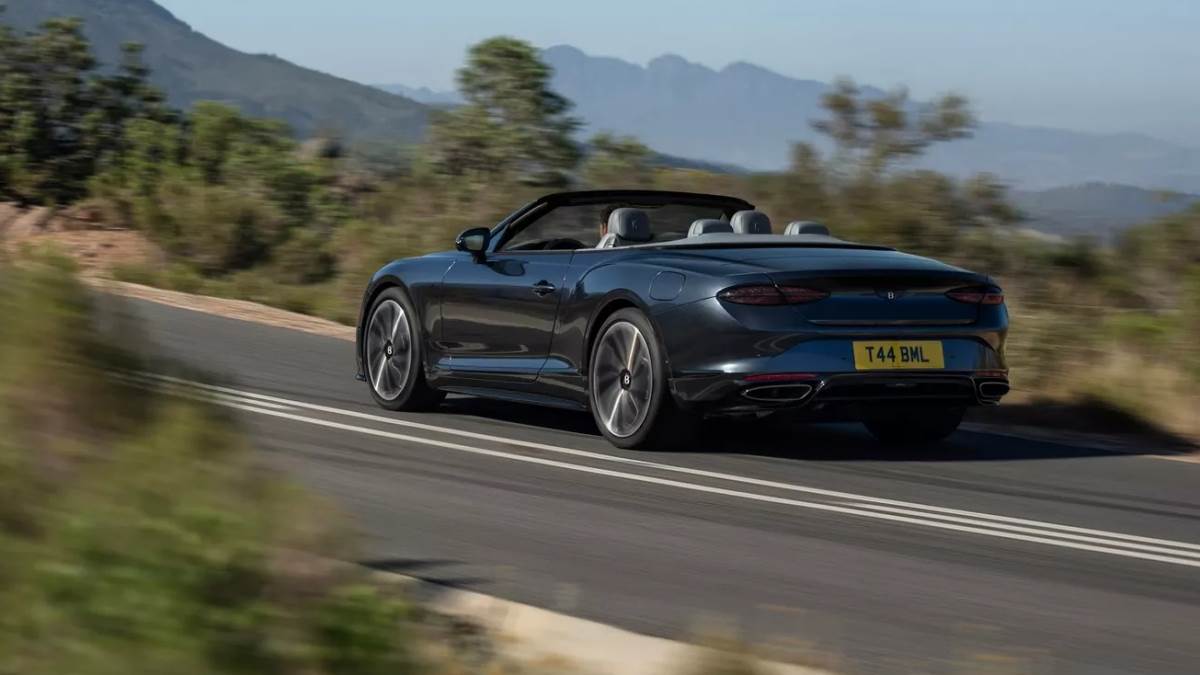 雖然性能表現優異，但其搭載的PHEV系統依舊可以讓車輛的純電續航里程來到80公里。（圖／賓利提供）