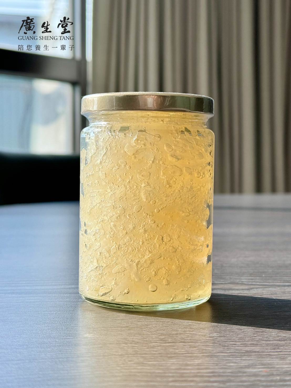 30週年慶限定版，頂級帝燕330ml，2025年開發之初，晨光下的第一支精品燕窩。（圖／廣生堂提供）