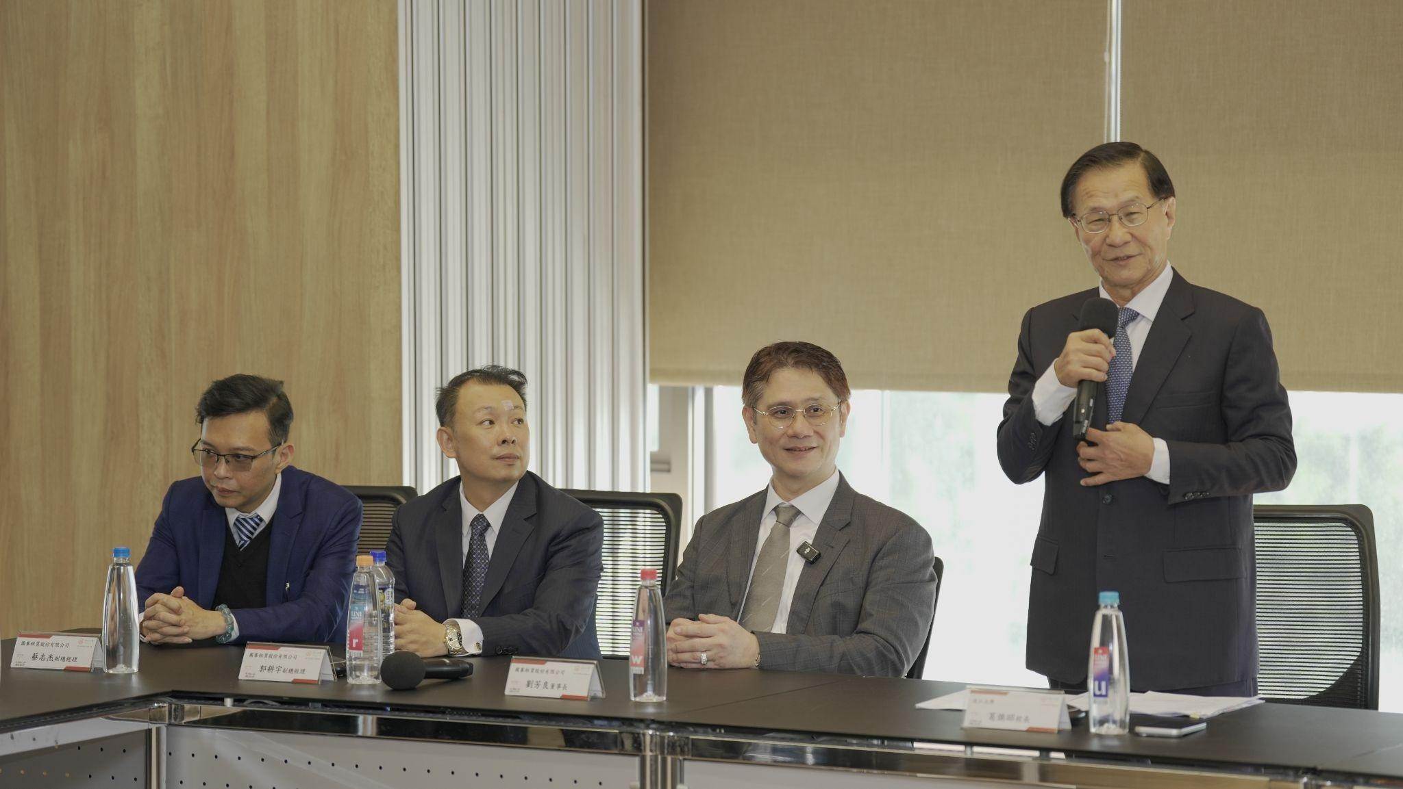 淡江大學校長葛煥昭致詞，國峯租賃慷慨捐贈將提升校園 AI 教育資源。（圖／國峯租賃提供）