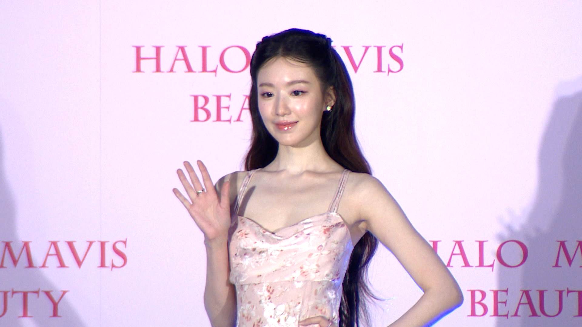 序列 18.00_02_09_15.Still012