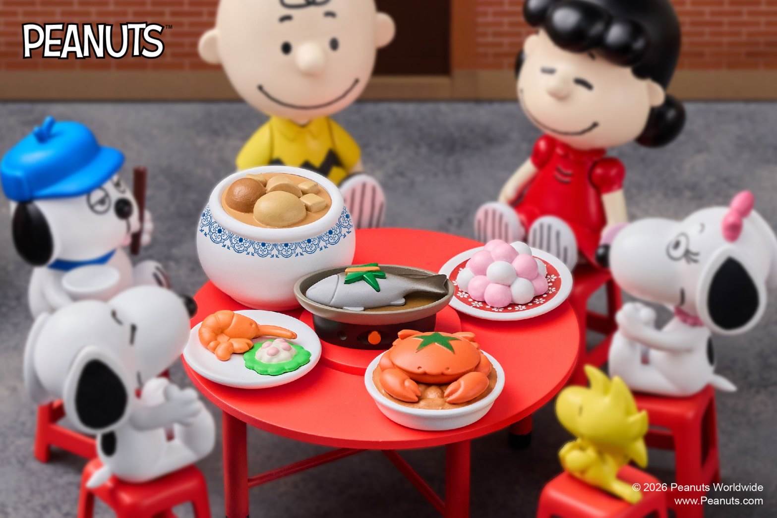 《Snoopy & Friends 台灣辦桌》系列以「隨時隨地皆可辦桌」為靈感,將台灣傳統辦桌文化化為可愛微型場景。(圖/Be come true提供)