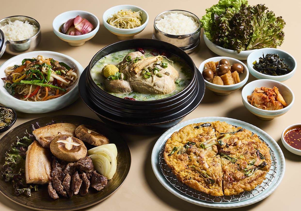 05 金韓食推出元氣人蔘新年套餐，打造熱鬧豐盛的韓式年節餐桌。