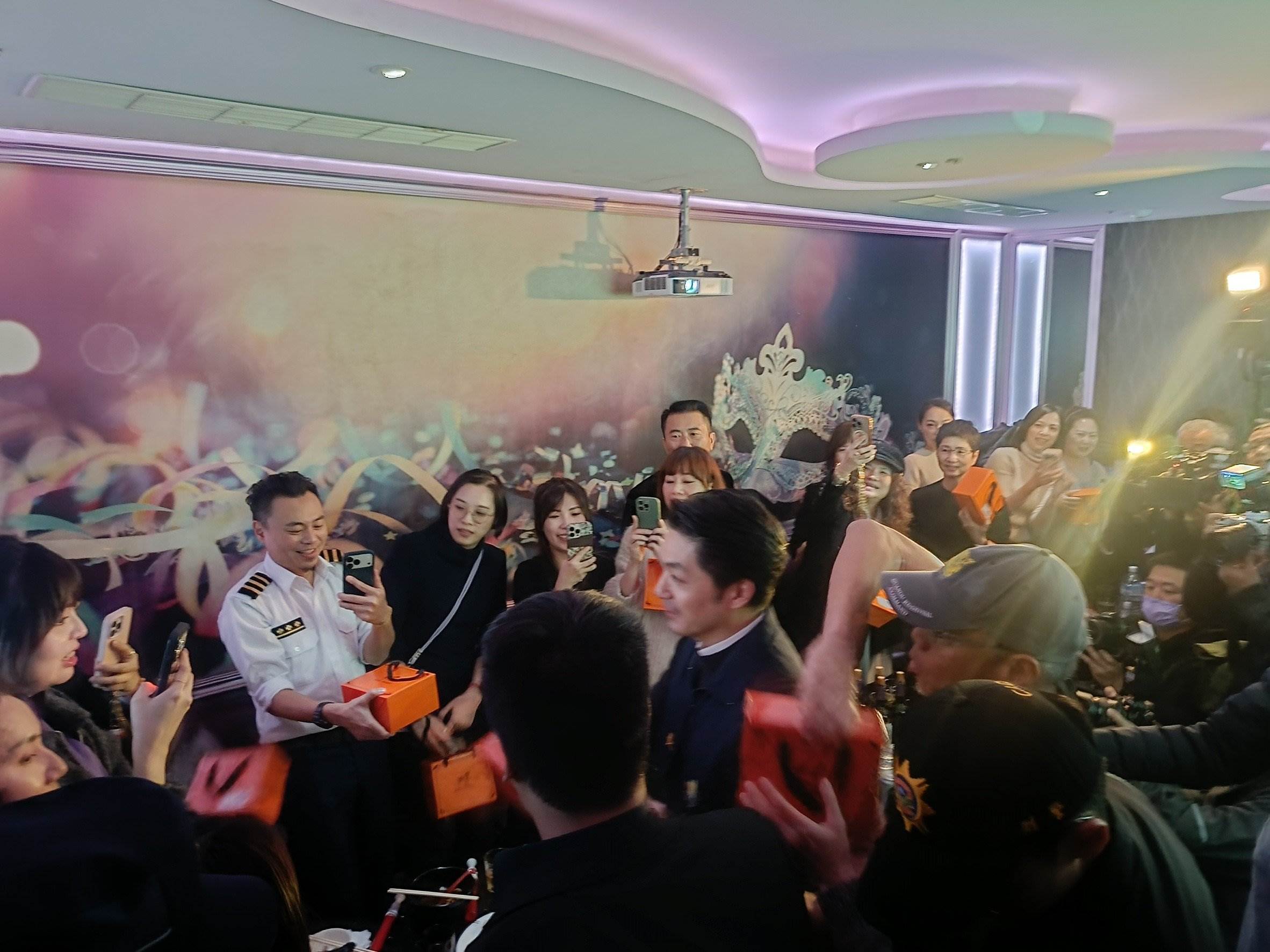 image_6276529446730419083_0