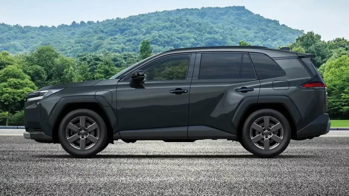 車輛使用2.5升油電動力系統,擁有300匹最大馬力,百公里加速為6.1秒。(圖/鈴木提供)