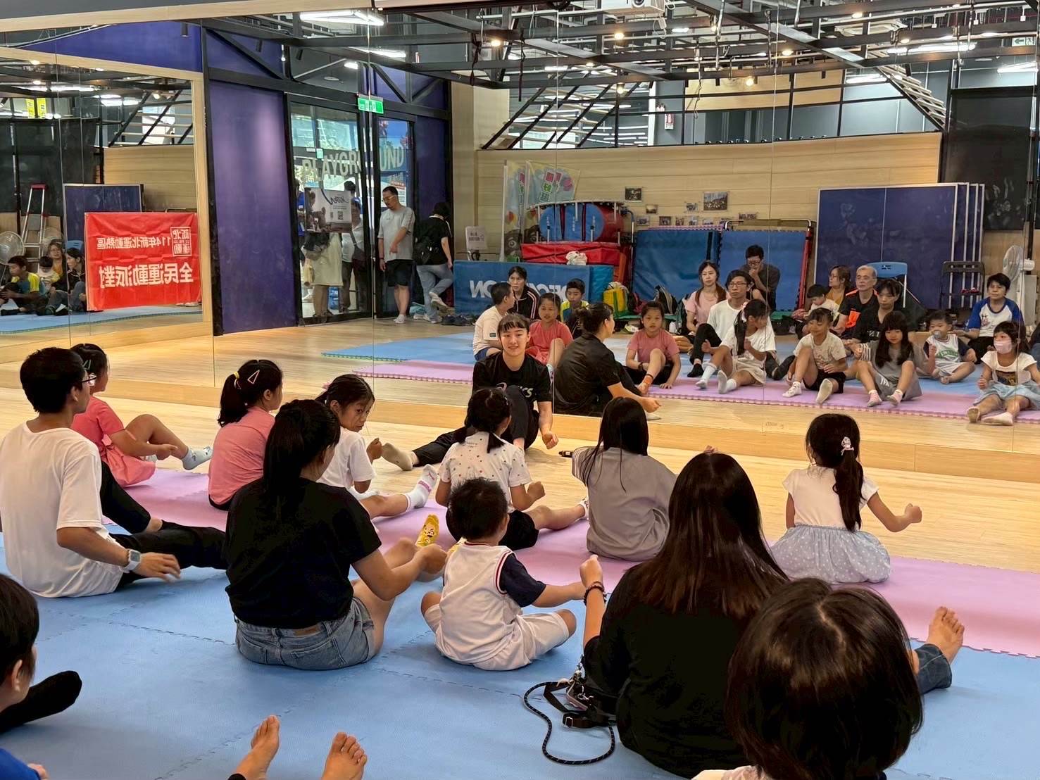 新北運動熱區金牌選手課程_丁華恬體操講座與互動體驗