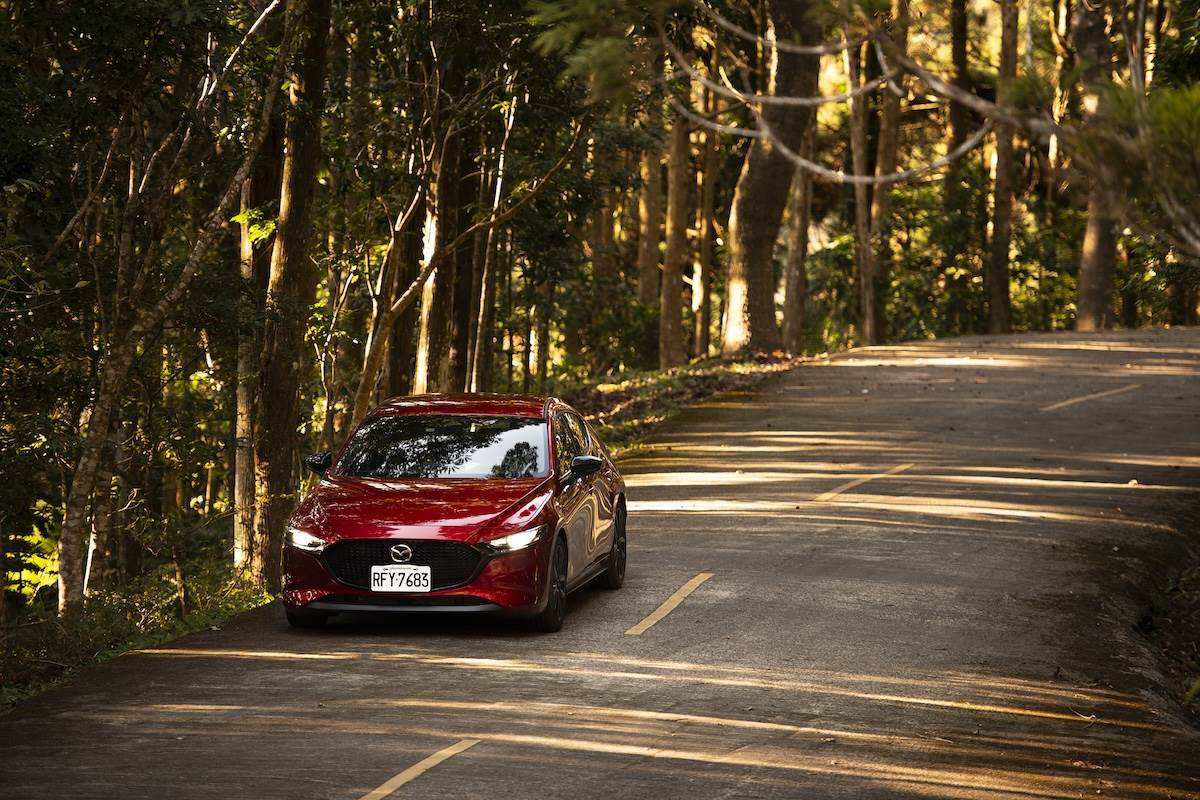 ALH智慧型頭燈結合了「防眩遠光模式」、「廣角近光模式」及「高速模式」三種模式。（圖／江岱柏攝影）