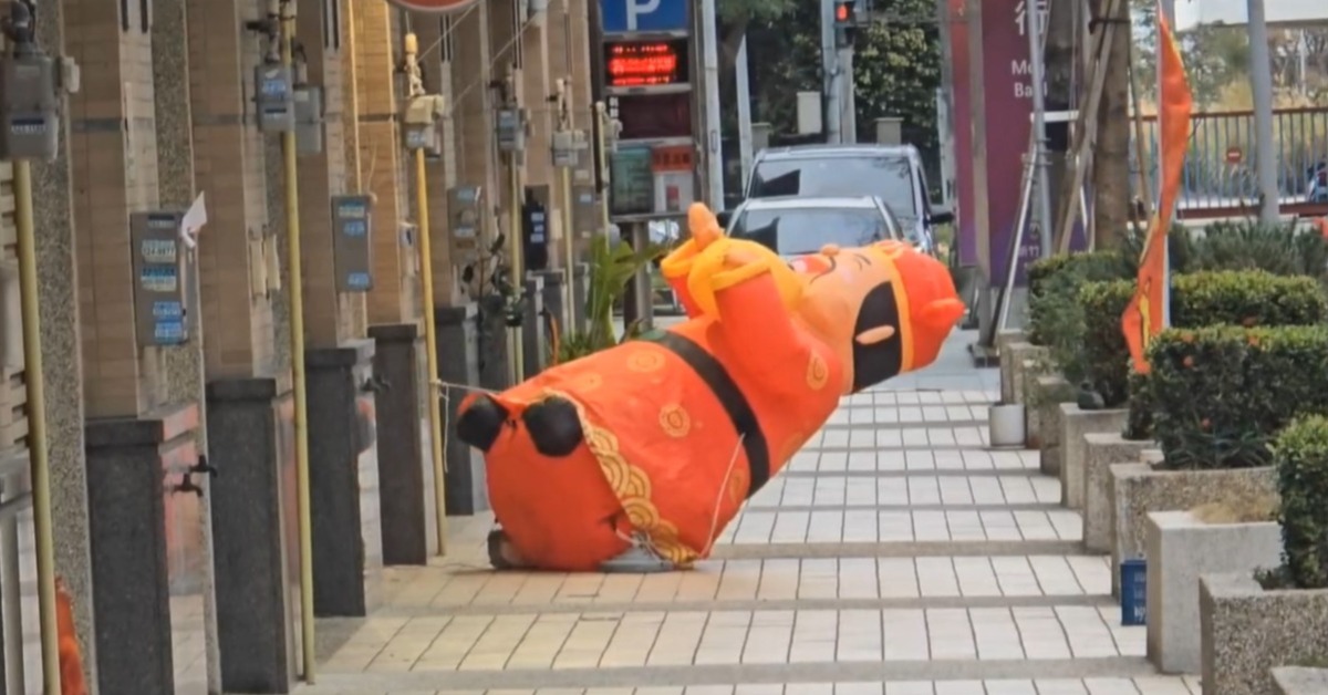 財神爺顯靈了！彩券行被「瘋狂敲門」開出百萬大紅包