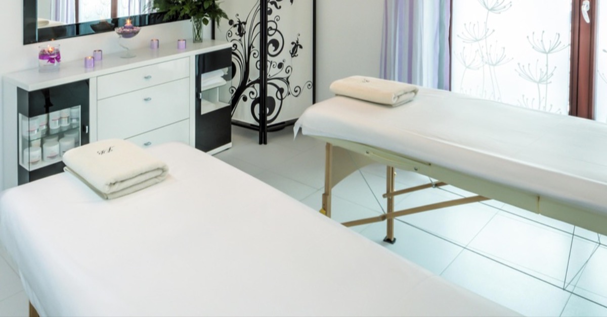 控美容師性侵 男顧客傳訊「你還是吃掉我了」 判決大逆轉