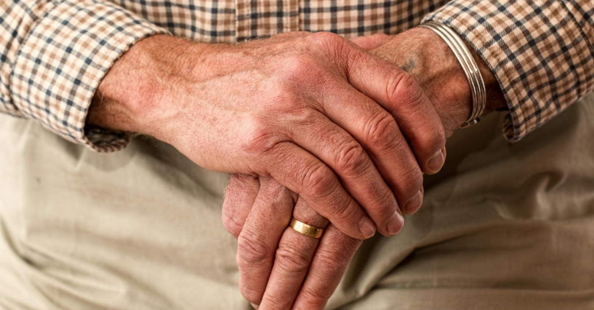 爺疼15歲孫匯500萬!父一舉動...律師嘆:把家毀了