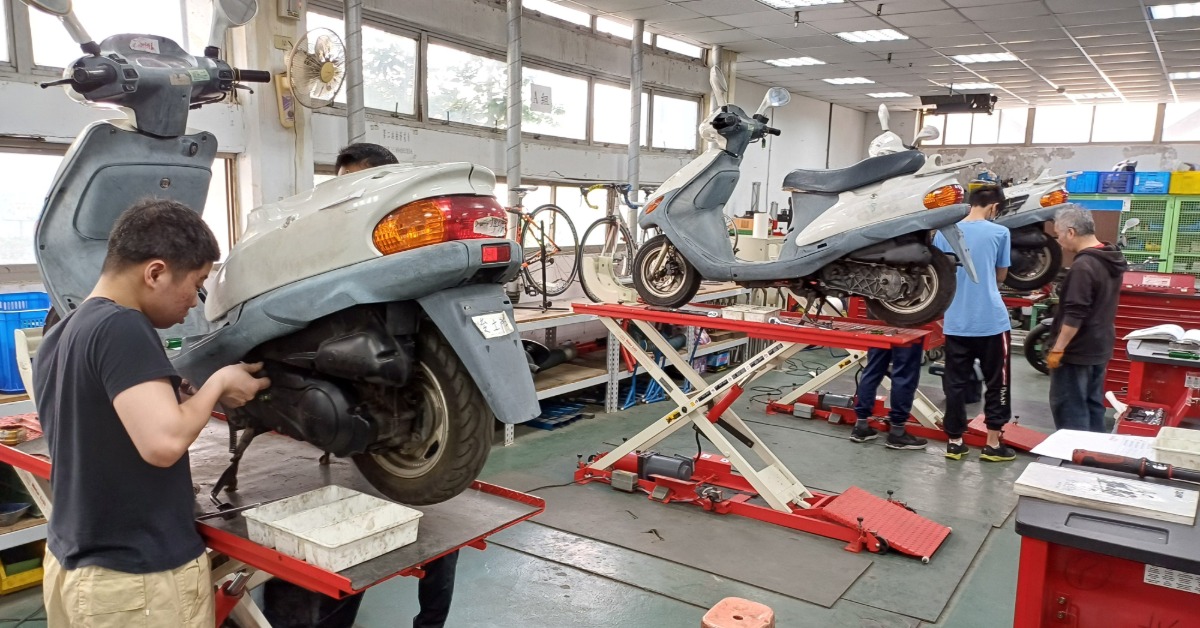 迎接燃油、電動雙能時代　北市職能學院「機車維修」強力招生