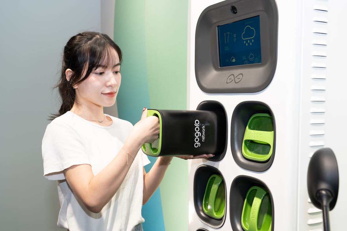 使用220V電力的GoStation Q所需面積僅為既有GoStation的三分之一,且散熱結構再進化,電池充電速度更快。(圖/林昱丞攝影)