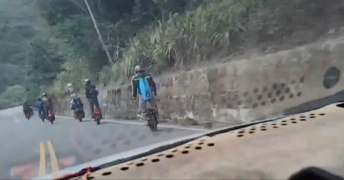 獨家/12人獨輪車隊違法「跑山」時速破40險象環生