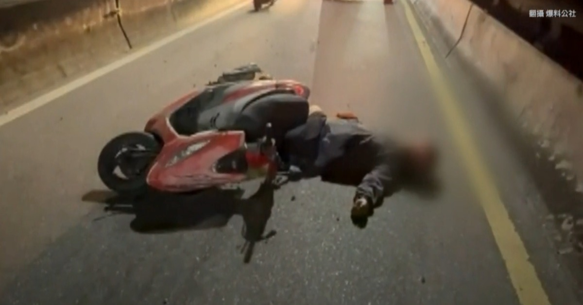 獨家／醉騎士自撞倒橋上「睡到打呼」後車嚇壞急煞