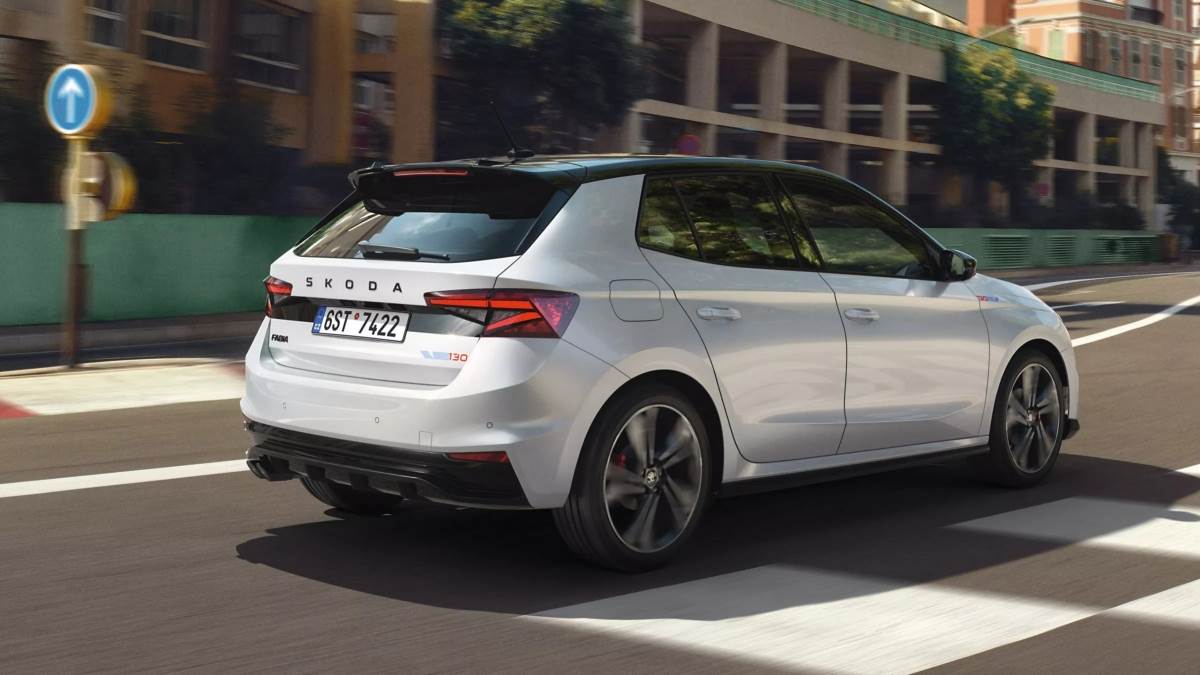 Fabia 130搭載了經過強化的1.5升TSI渦輪增壓引擎，馬力輸出小幅調升至175匹，並配備了調教更為積極的轉向軟體與降低車身的懸吊系統。（圖／Škoda提供）