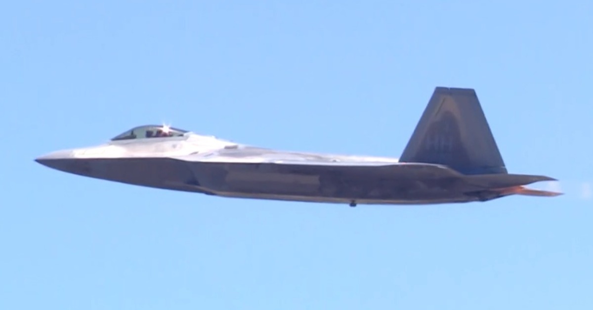 最強戰機、航母群合圍伊朗 美伊談判生死戰