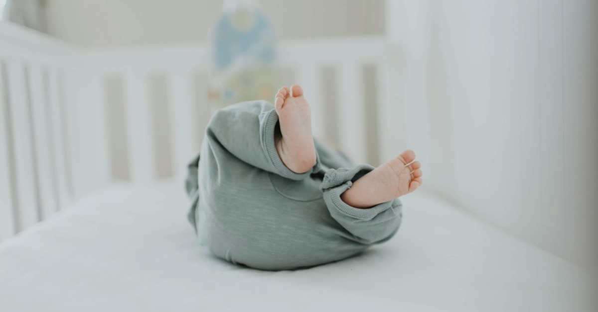 贏在起跑點?5.9公斤巨嬰 出生跳級穿「3月大尿布」