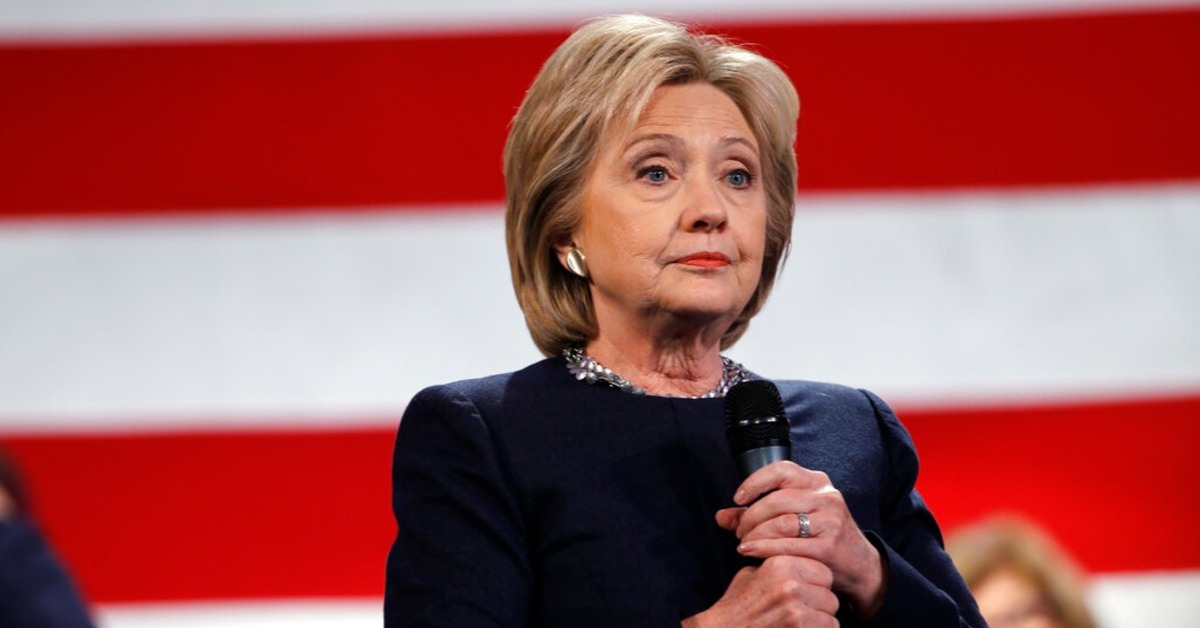 出席聽證會！ 希拉蕊堅稱「我不認識艾普斯坦」