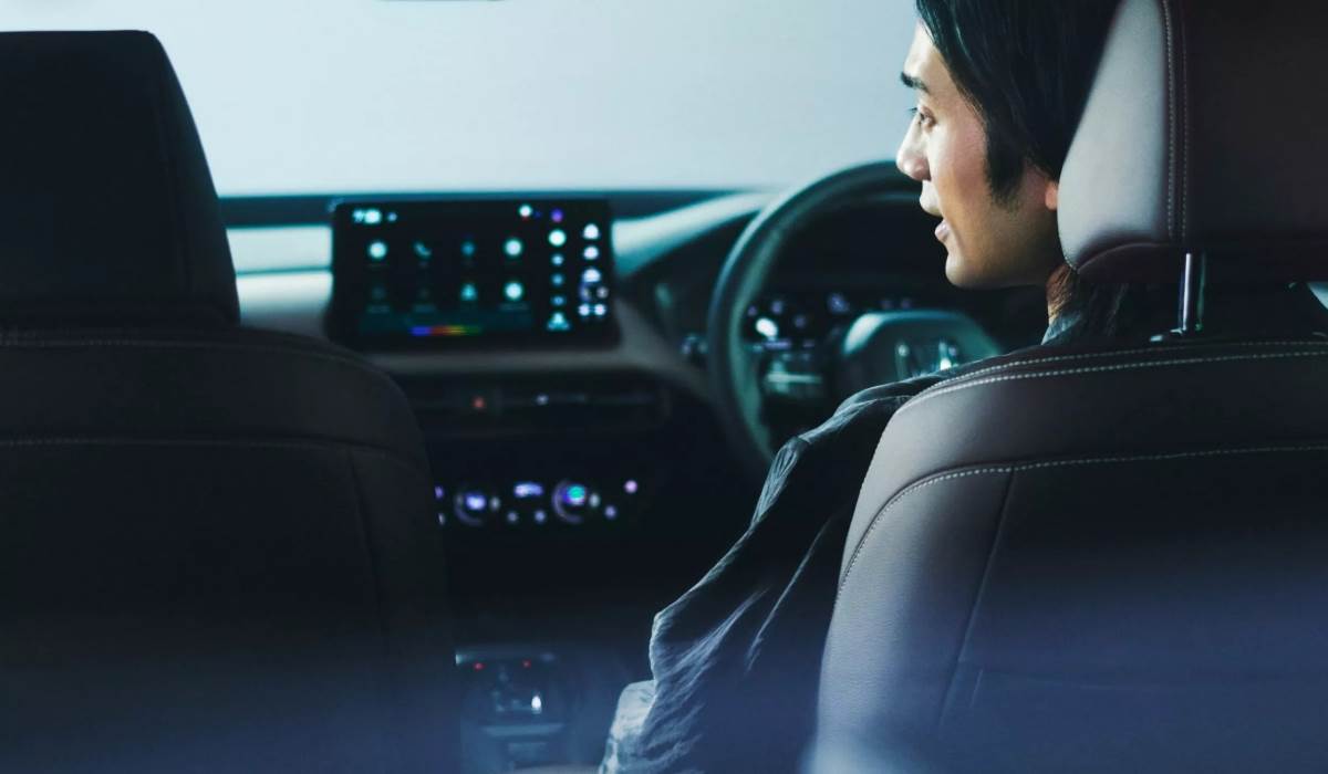 內裝部分,車機系統升級,搭載9吋資訊娛樂螢幕,其還內建Google系統,可以直接使用Google地圖與語音助理功能。(圖/本田提供)