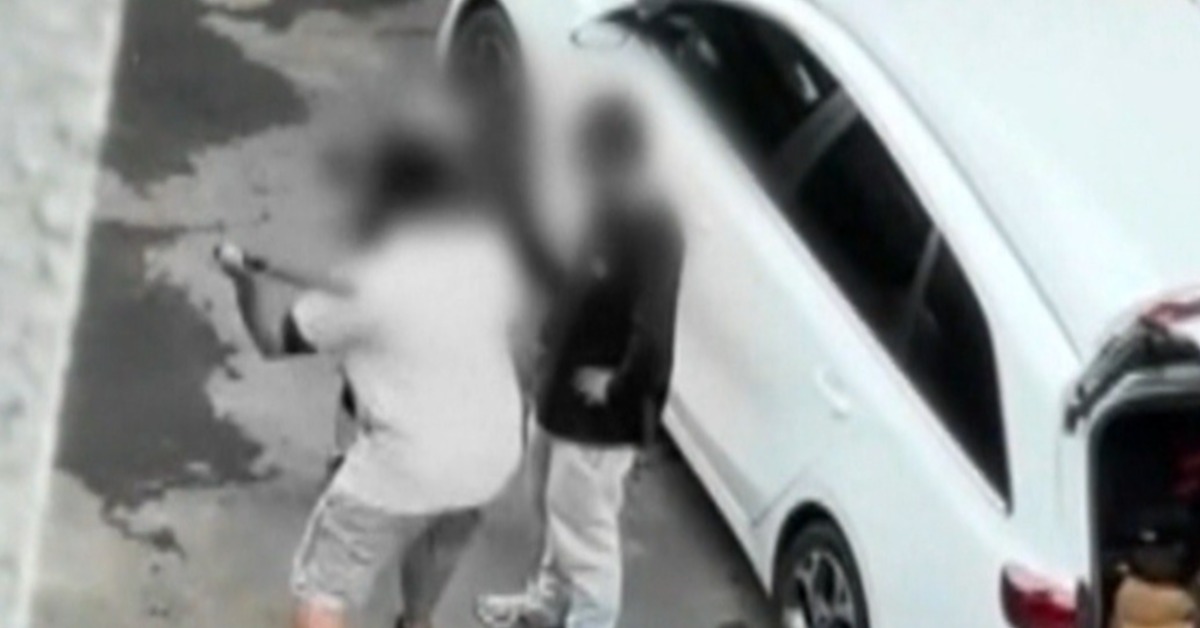 台中烏日橋下練滑步車 失控父球棒打兒倒地哭